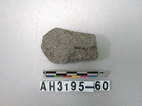 藏品(小型舌刃打製石斧)的圖片